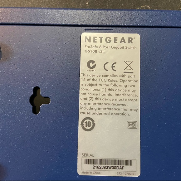 NetGear ProSafe 8 Port Gigabit Switch - Picture 4 of 4